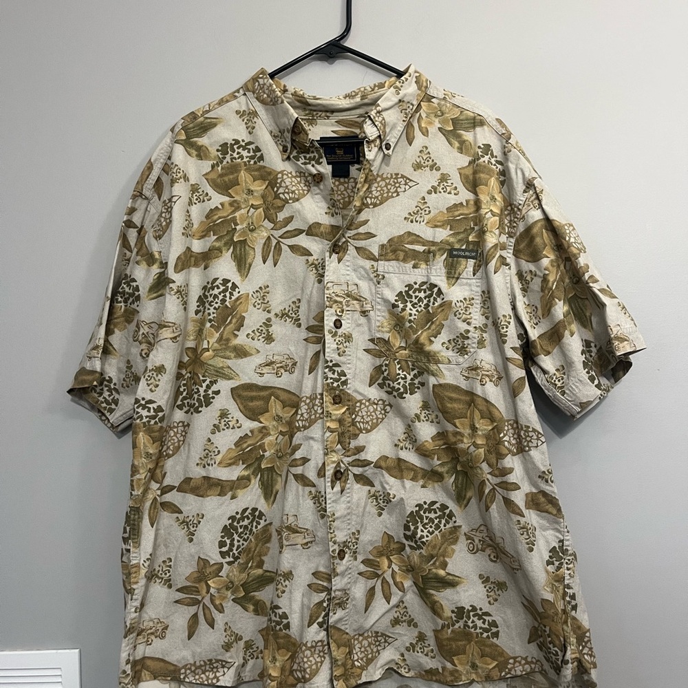 Woolrich Beige and Green Floral Button Down Shirt